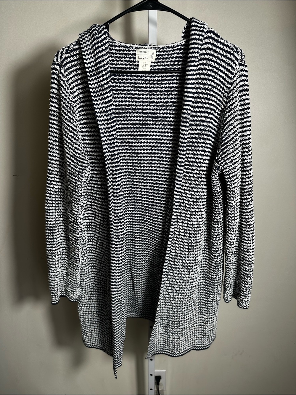 P377. Nicole Miller Artelier Black & White Open-Front Hooded Knit Sweater